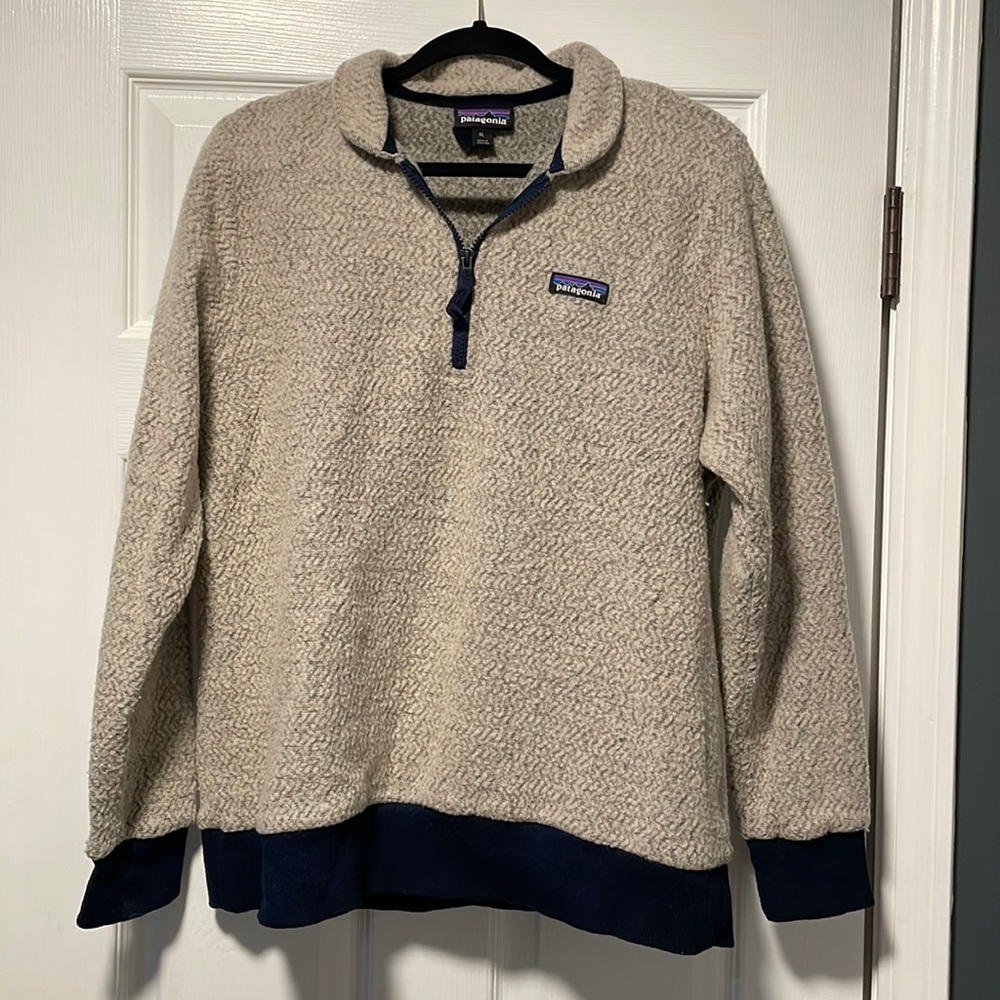 Women’s Patagonia quarter zip